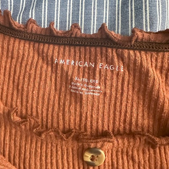 Long Sleeve Henley Top from American Eagle. Great Condition, size: XL - Picture 4 of 4